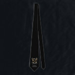 Gravata clama por 50 anos de preto e ouro moderno<br><div class="desc">Um presente de aniversário de 50 anos,  preto e ouro moderno. Parte de uma coleção elegante de na moda.</div>