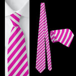 Gravata Coletor De Abstrato, De Cor Rosa E Branca, Com Est<br><div class="desc">Coletor De Abstrato,  De Cor Rosa E Branca,  Com Risca.</div>