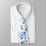 Gravata Colheita Floral de Jardim Azul<br><div class="desc">Para a cara vestida mais inteligente na sala! Esta bela gravata azul de aquarela Floral Garden é impressionante.</div>