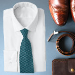 Gravata Coluna de Padrões de Diamante Cilindro Moderno<br><div class="desc">A Gravata moderna de padrão de diamante ciano apresenta um padrão elegante e na moda moderno de ciano e diamante branco. Perfeito para casamentos,  padrinhos de casamento,  Dia de os pais,  presente de aniversário para Pai ou vovô e muito mais. Elaborado por ©Evco Studio www.zazzle.com/store/evcostudio</div>