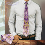 Gravata Coluna do Pescoço Preto Amarelo Roxo<br><div class="desc">Veja esta bela gravata feita com um roxo,  preto e tons de padrão de estrela amarela. Este padrão de gradiente faz uma gravata interessante em moda e pode ser um presente excelente para ele.</div>