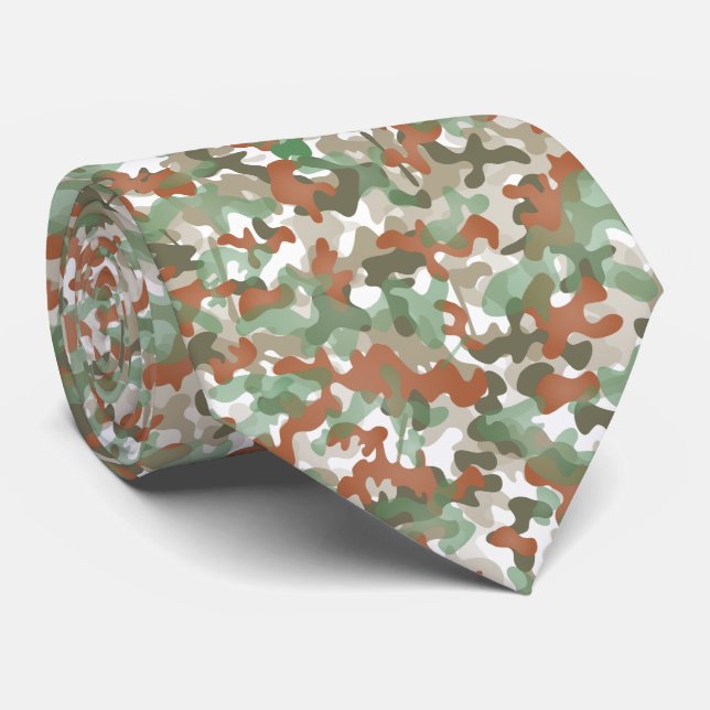 Gravata com padrão de camuflagem em tons terrosos (Rolled)