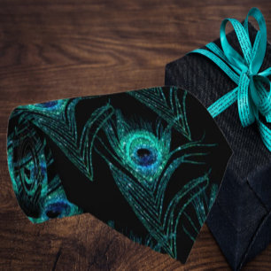 Gravata com penas de pavão azul turquesa e preto