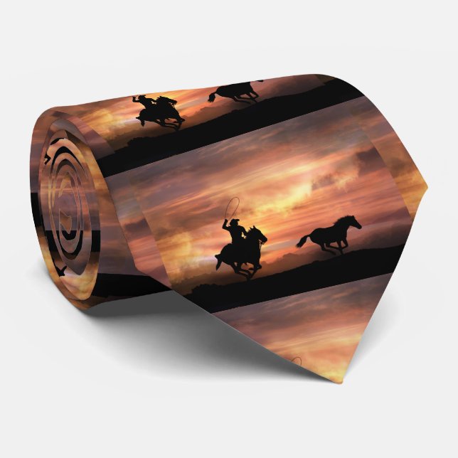Gravata Cowboy e Tie Cavalo Selvagem (Rolled)