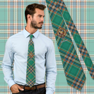 Gravata Crista do Clã MacFarlane sobre Tartan de Caça Anti
