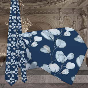 Gravata de casamento azul naval com raminhos de eu