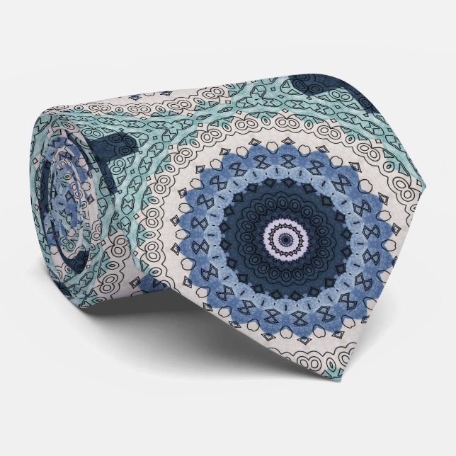 Gravata Desenho de Mandala Azul Oceano e Branco (Rolled)