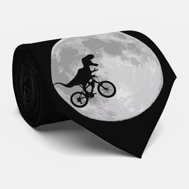 Gravata Dinossauro em bicicleta no céu com lua (Rolled)