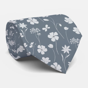 Gravata Elegante floral de flores silvestres azuis e branc