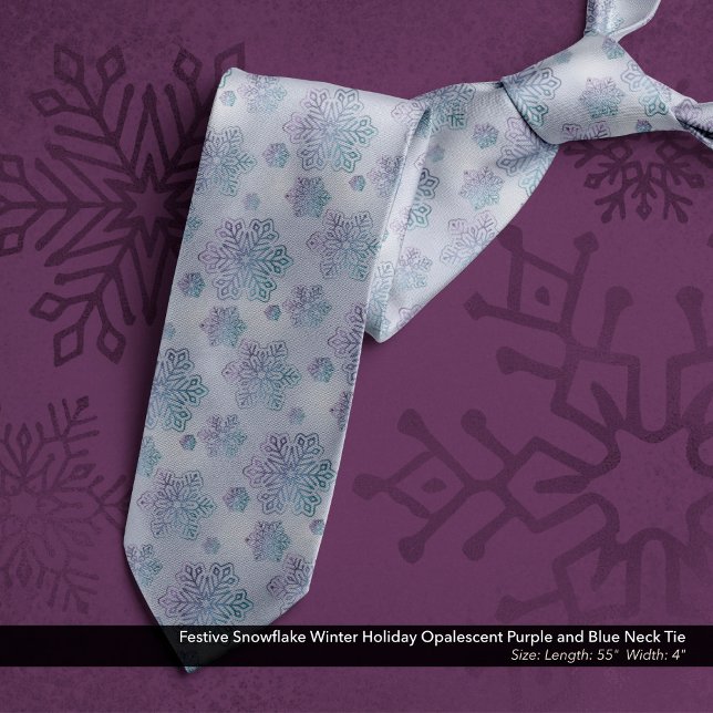 Gravata Floco de neve festivo Feriado de inverno Púrpura O (Festive Snowflake Winter Holiday Opalescent Purple and Blue Neck Tie)