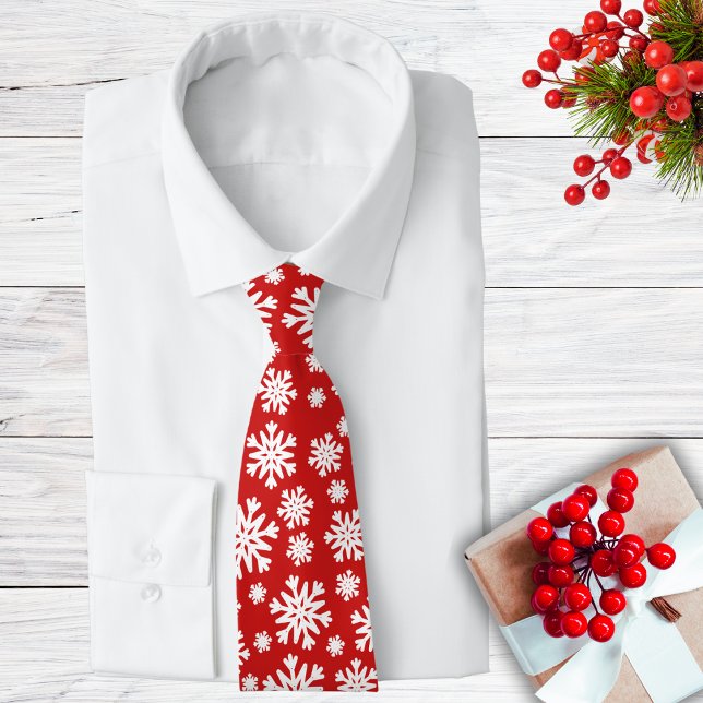 Gravata Floco de neve na moda Vermelho e Branco (Stylish Red And White Holiday Snowflake Neck Tie)