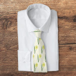 Gravata Flor de Pastel de Daffodil Botânico<br><div class="desc">Um laço com um padrão de ilustração botânica da flor daffodil em cores pastel (Narciso pseudonarciso) sobre fundo amarelo-claro: um presente perfeito para um amante de flores. O Daffodil é a flor de nascimento de março, a flor de Peixes e Aries e é um significado simbólico de renascimento, perdão, criatividade,...</div>