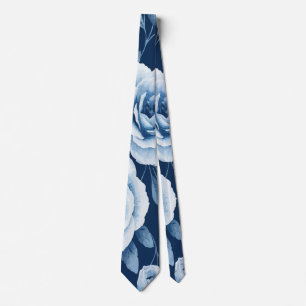 Gravata Floral Azul Claro Delicado sobre Azul Escuro