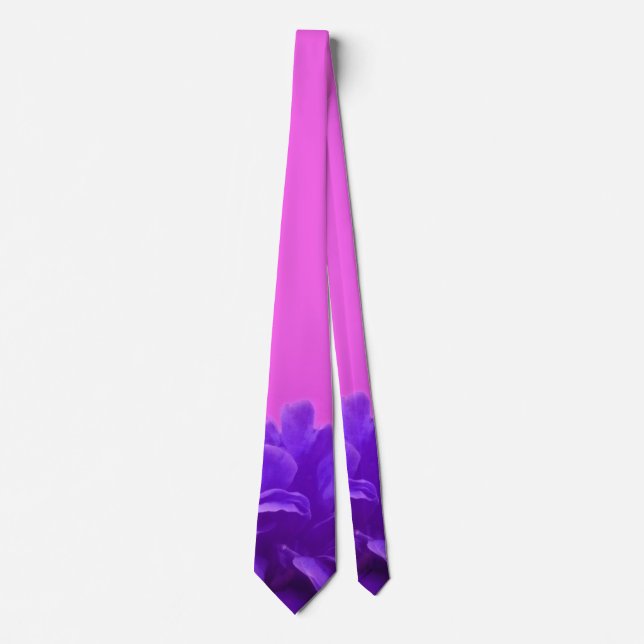Gravata Floral Roxo Elegante (Frente)