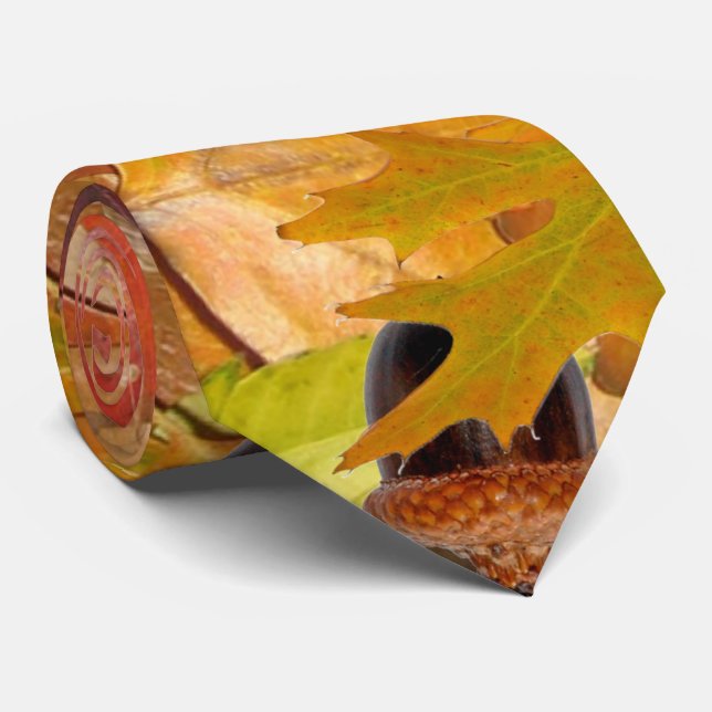 Gravata Folhas de outono e Bolotas (Rolled)
