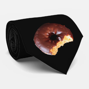 Gravata Fosco de chocolate Rosquinha de bolo amarelo com m