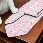 Gravata Gato Gato Enfrenta Rosa e Branco Engraçados<br><div class="desc">Felinos rosa adoráveis para amantes de gatos. Perfeito para um homem que tem um gato branco. O seu gatinho certamente vai perceber!</div>