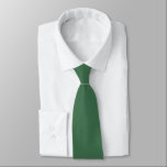 Gravata Gravador Verde Oculto Iniciais Sólidas Coloração C<br><div class="desc">Cor Sólida das Iniciais Ocultas Verde Hunter. Para casamentos ou uso diário, com as iniciais Idden na parte traseira, que você pode facilmente personalizar ou excluir se não for necessário. Pode ser alterado para qualquer cor de sua escolha através da opção Personalizar mais, ou envie-me uma mensagem se precisar de...</div>