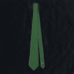 Gravata Horário Verde de Hunter e Padrinhos de casamento I<br><div class="desc">Hunter Green gravatas para o noivo e seus padrinhos de casamento combinarem com várias suítes de casamento. Escondidas no fundo você pode personalizar facilmente as iniciais para que não haja erro em quem é a gravata de quem! A cor e a fonte das iniciais, bem como a cor da gravata,...</div>