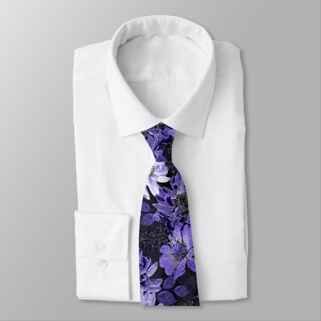 Gravata Lilac, flores roxas em preto (Amarrado)