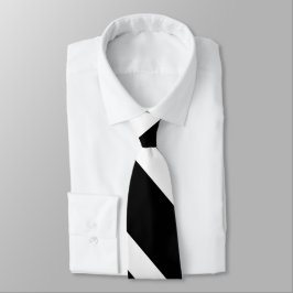 Gravata Listrado de Preto em Branco