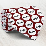 Gravata Logotipo Simples, Coletor de Pescoço da Borda<br><div class="desc">Design de logotipo simples para promover a lealdade da marca e promover sua pequena empresa. Substitua o logotipo pelo seu e altere a cor de fundo na Ferramenta Design para personalizar.</div>