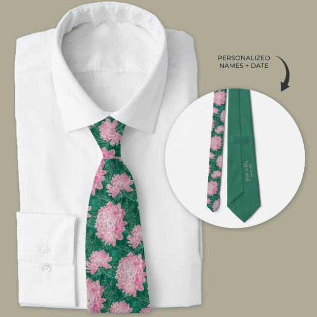Gravata Moderna Aquarela Rosa Dahlia Floral (Pink watercolor dahlias on green necktie.)