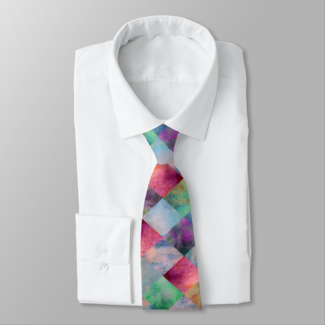 Gravata Moderna com Padrão de Diamante Prismático (Amarrado)