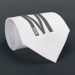 Gravata Monograma e Nome Personalizados em Negrito Moderno<br><div class="desc">Design de Monograma Moderno com letra de monograma personalizada "M" e nome em estilo de fonte sans serif negrito moderno.

Presente perfeito para ele,  presente do dia dos pais,  presente para padrinhos e mais.</div>