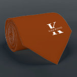 Gravata Monograma Elegante Laranja Amber   Nome | De um la<br><div class="desc">Um colar elegante de um lado, com um monograma branco em negrito sobre um fundo cor âmbar. Por cima deste monograma, está o seu primeiro sobrenome, soletrado em todas as capitais. Se você preferir um nome mais ousado procure o dentro de nome pessoal da letra grande, você pode fazer o...</div>
