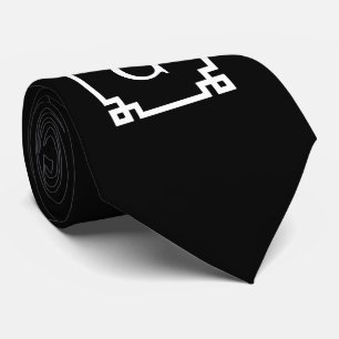 Gravata Monograma inicial chave grego branco preto do
