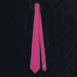 Gravata Noivo de Casamento Magenta Personalizado<br><div class="desc">Anuncie o seu dia especial de uma forma impressionante e moderna com o nosso Conjunto de Casamento Pombo Magenta minimalista. Este Conjunto Nupcial exala sofisticação e elegância,  com um deslumbrante fundo magenta e um lindo casal de pombas brancas para reunir todos os elementos do seu dia especial.</div>
