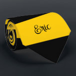 Gravata Padrão de stripes de abelha clássica engraçada<br><div class="desc">Um design de padrão de listras largas,  bonito e clássico,  com abelha-de-bumble inspirado em listras pretas e amarelas. Personalize facilmente o texto ou o nome! - foi concebido com a rodovia Zaubershirts -</div>