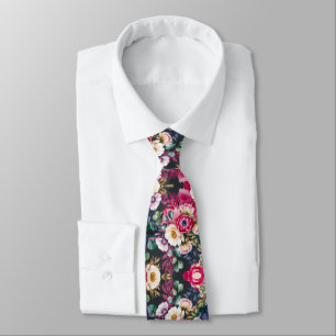 Gravata Padrão floral sobre fundo escuro