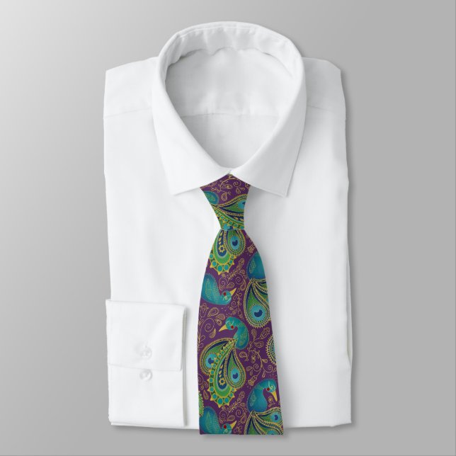 Gravata Padrão Paisley de Pavão Roxo (Amarrado)