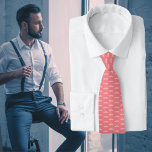 Gravata Padrão rosa de tendência do bigode do dia de os pa<br><div class="desc">Um padrão sutil de bigode ilustrado em rosa. As cores estão invertidas no verso e há uma pequena área para comemorar a ocasião,  então ele sempre se lembrará da data recebida.</div>