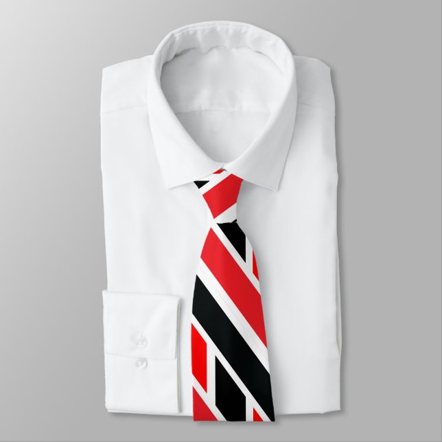 Gravata Padrão Vermelho Preto e Branco (Amarrado)