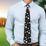 Gravata Pai de Golfe<br><div class="desc">Presente de Pai de golfe com um padrão de equipamento de golfe como uma bola de golfe, luvas de chapéu, etc. Um presente pensativo para o pai do amante de golfe, avô de golfe ou tio de golfe no dia de aniversário, dia de os pais ou avós.</div>