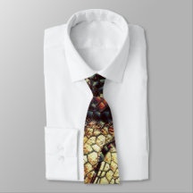 Pele de réptil com manchas amareladas e escuras?