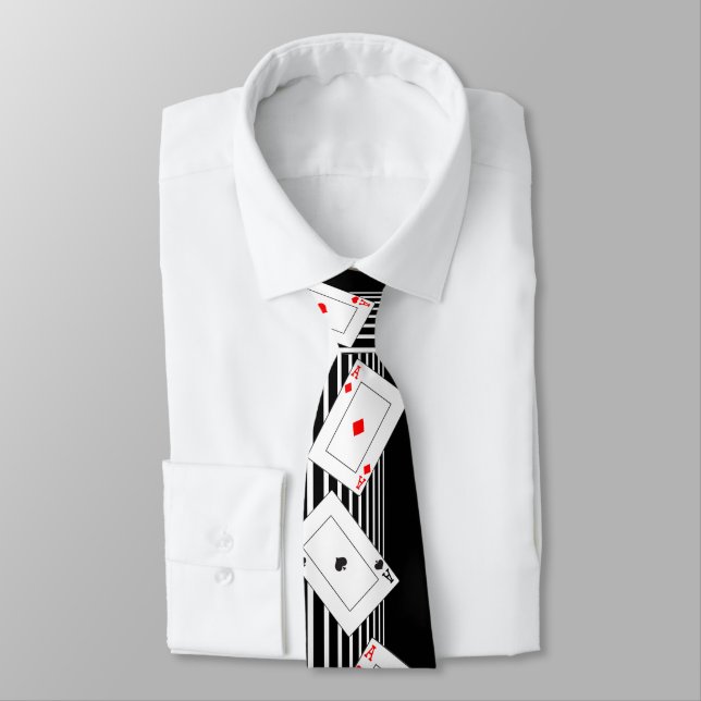Gravata Quatro áss (Amarrado)