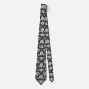 Gravata Renda Floral Branca sobre Preto