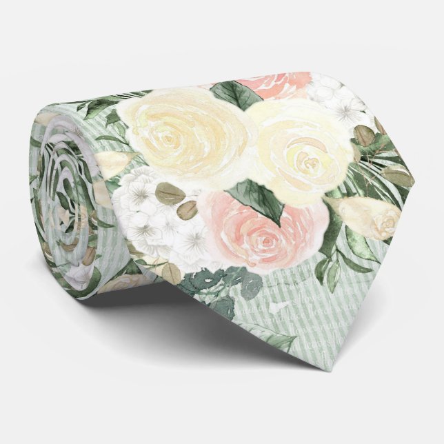 Gravata Rosas Rosa e Creme em Verde (Rolled)