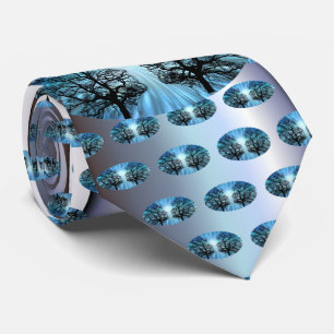 Gravata Rostos em Árvores Parecem Estores Cerebrais