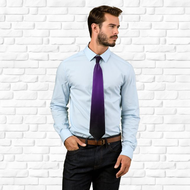 Gravata Roxo Real Contemporâneo e Ombre Preto (Contemporary Royal Purple and Black Ombre Neck Tie)