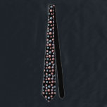 Gravata RPG Dice Patterch Black<br><div class="desc">Um colar preto na moda com um padrão lúdico de dados RPG, incluindo d4, d6, d8, d10, d12 e d20 em matizes cor-de-rosa e azuis pastel. Perfeito para entusiastas de jogos de mesa, fãs de Dungeons & Dragon, ou qualquer pessoa que queira adicionar um talento exclusivo e geek à sua...</div>