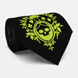 Gravata Segure verde com o pescoço do crânio e dos fatos d
