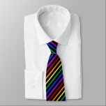 Gravata Stripes Negra e Arco-íris<br><div class="desc">Uma legal gravata de festa com listras coloridas pretas e arco-íris.</div>
