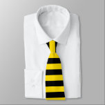 Gravata Tendy Black Yellow Strike Modelo Modern Chic<br><div class="desc">Tendy Black Yellow Striped Modelo Modern Elegante Clássico Moderno, Gravata De Pescoço.</div>