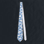 Gravata Tie de Homens do Céu Nublado<br><div class="desc">COMO VISTO NO SUPERSTORE! Uma gravata relaxante e fácil é perfeita para a cara que gosta de se divertir um pouco na vida. Esta gravata brilhante e criativa tem um céu azul com nuvens brancas fluffy flutuando pelo ar. Uma gravata de excelente para qualquer pai, artista, trabalhador infantil, pastor ou...</div>