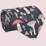 Gravata Toadstool Fungi<br><div class="desc">Cogumelos, ferramentas e fungos em fundo escuro. Perfeito para outono ou outono, ou a qualquer momento. Arte original de Nic Squirrell.</div>